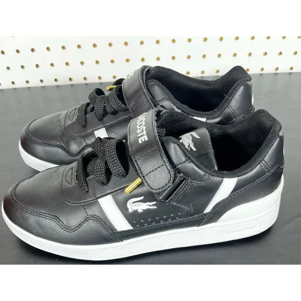 Lacoste T clip lace up sneakers size 8.5